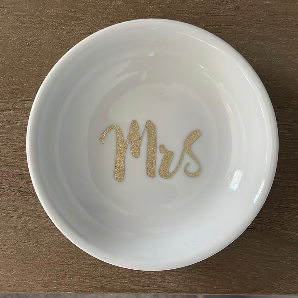 Mrs Ring Dish